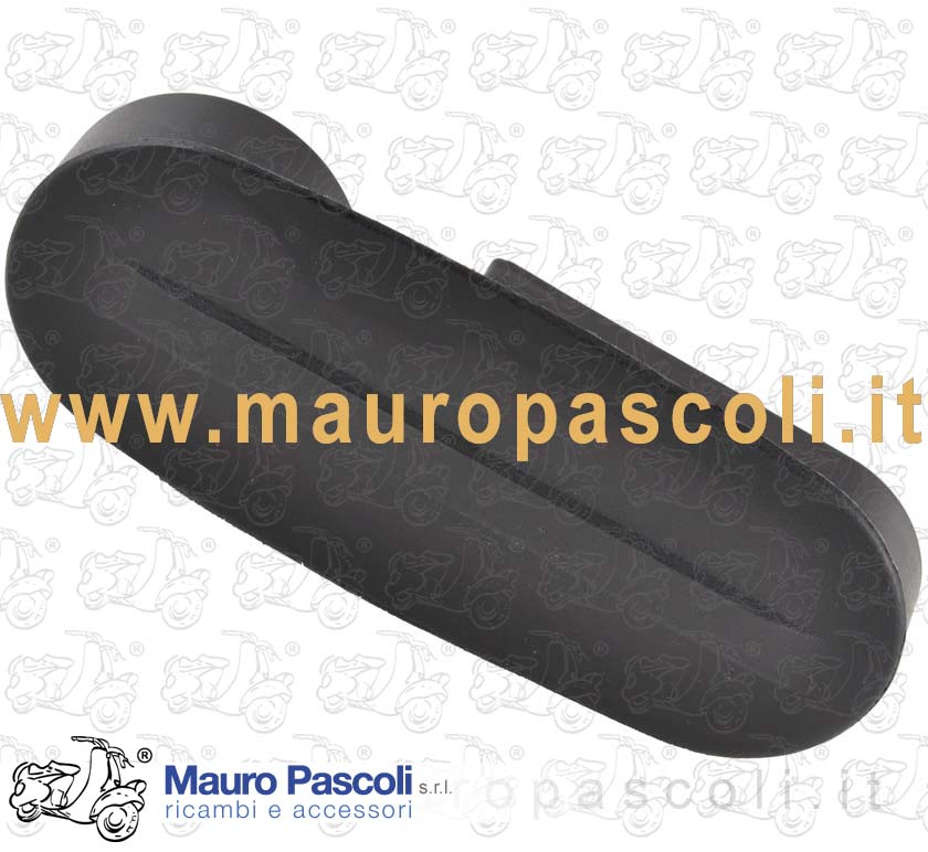 Coperchio del mozzo in plastica nero.