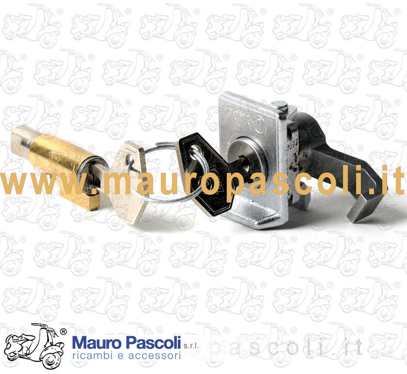 Kit serrature comlp.bauletto,bloccasterzo fessura mm 4,marca zadi.vespa.