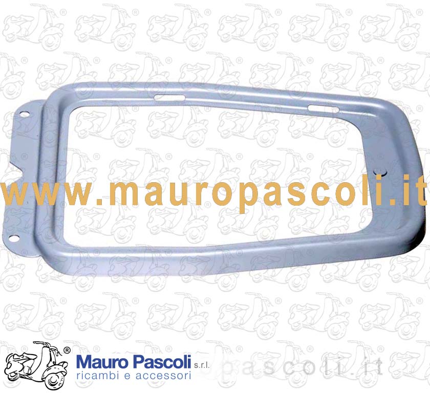 Portapacco cornice al serbatoio per sella monoposto,vespa 50 - 90 - 125.