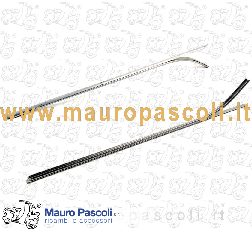 Coppia listelli esterni lato destro / sinistro,pavimento Vespa 125 1957>8.