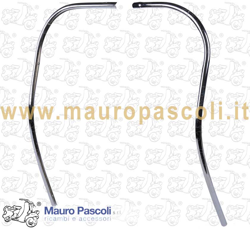 Bordo dello scudo lato dx e sx in acciao cromato per Vespa 180 - 200.