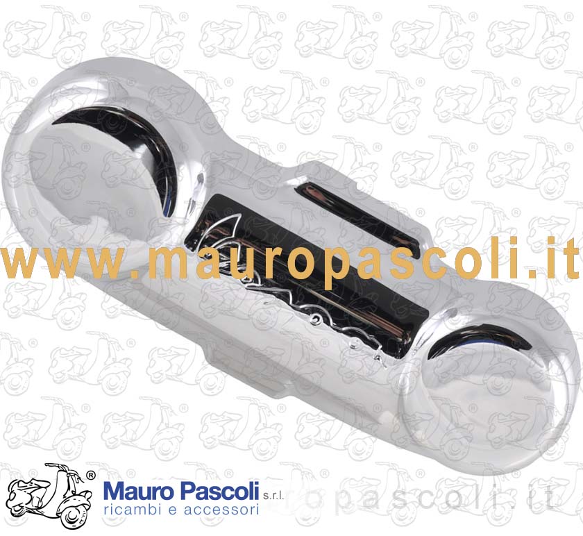 Coperchio mozzo in plastica cromato con scritta logo "vespa".