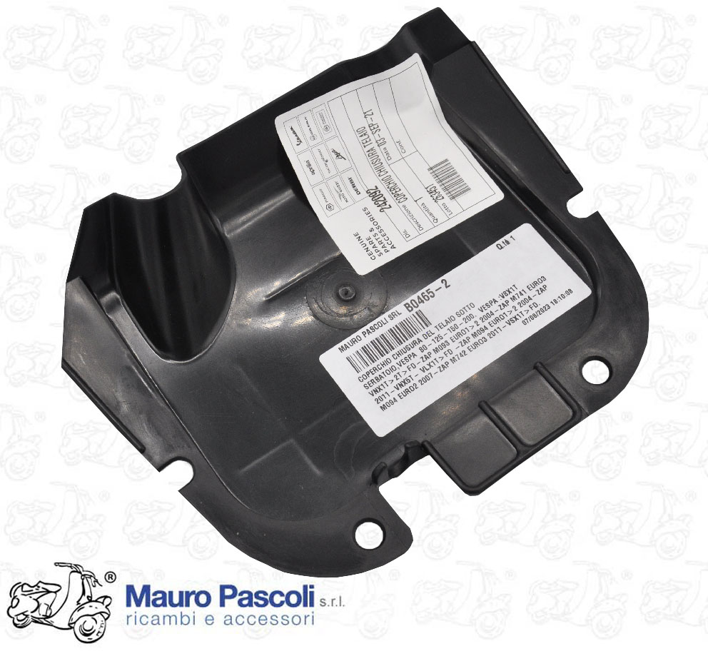 Coperchio chiusura telaio sotto serbatoio,originale Vespa 80 -125 -150 -200.