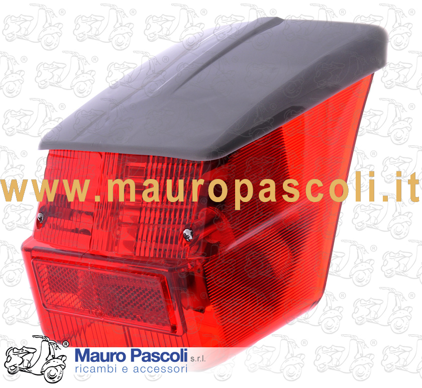 Fanalino posteriore completo,vespa 125 - 150 - 180 .