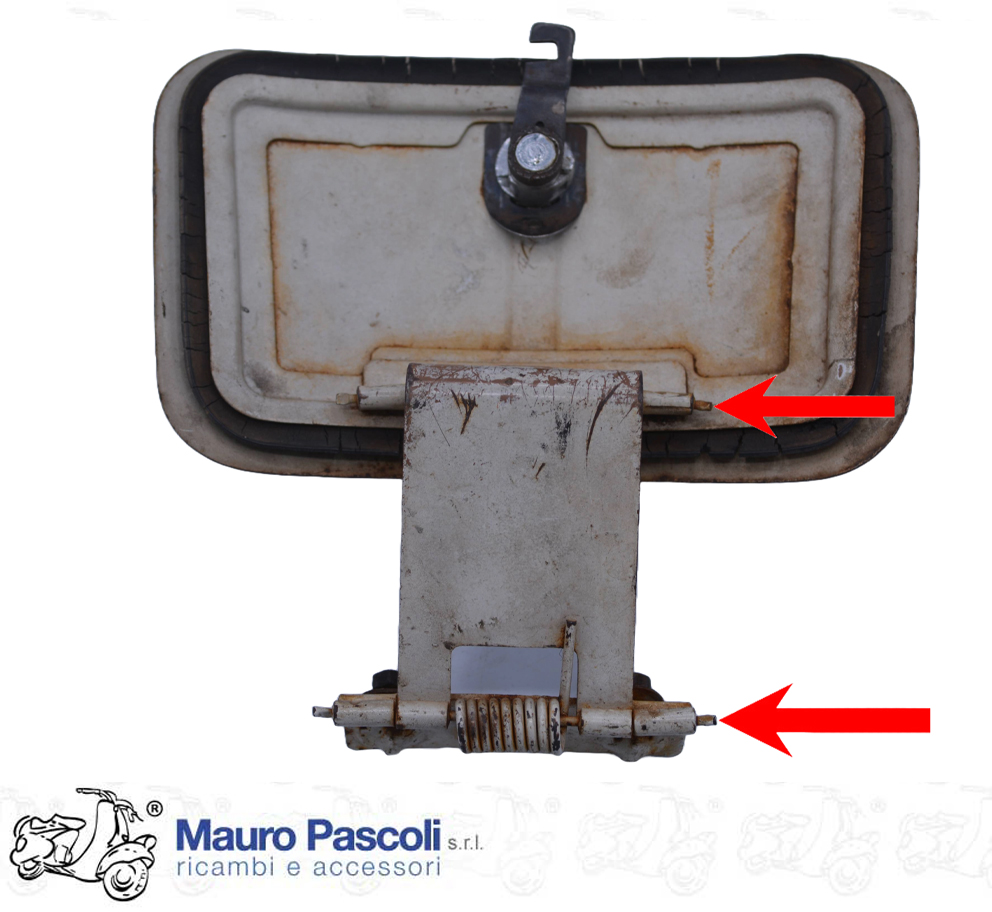 Kit 2 perno ritegno sportellino vano porta oggetti,vespa 160 gs.