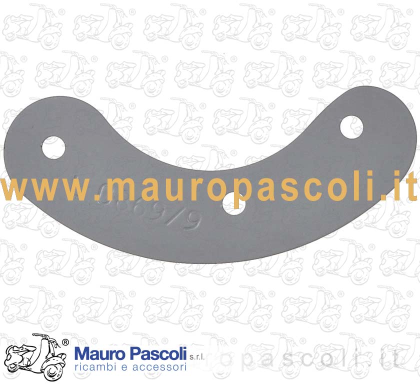 Reinforcing plate fender