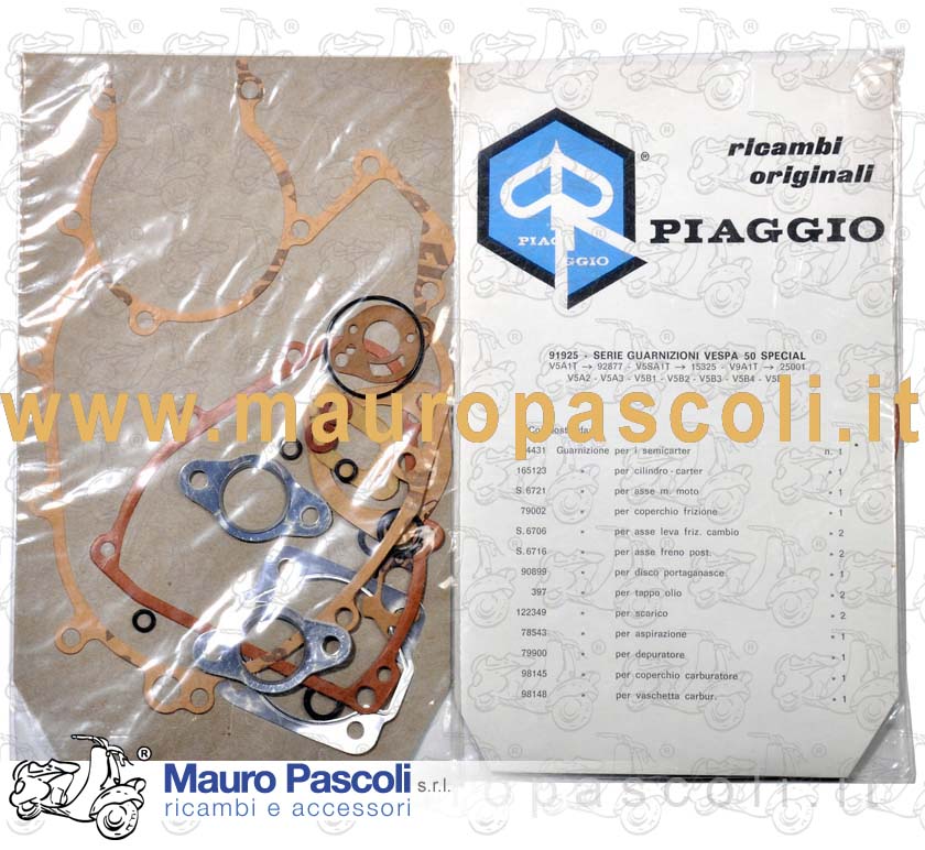 Set of gaskets for engine overhauling