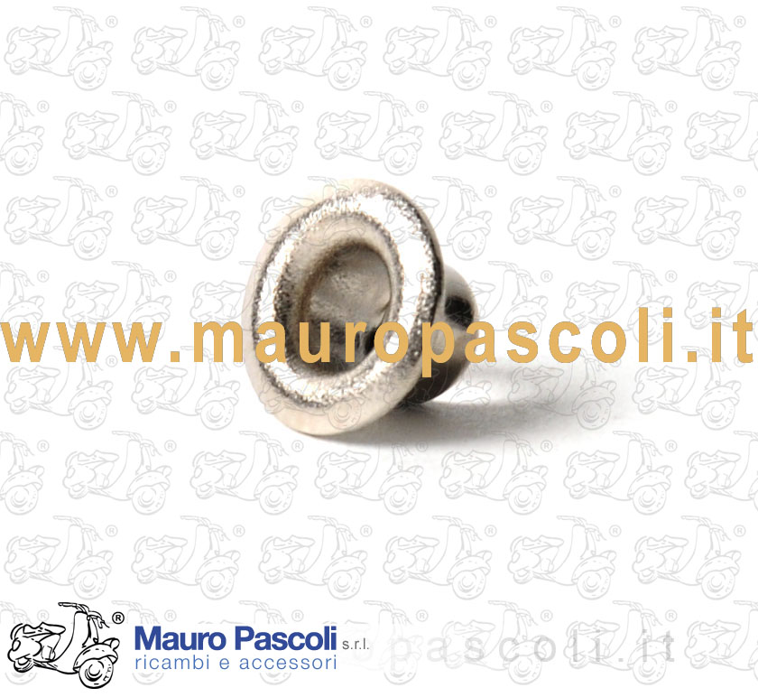 Horn eyelet